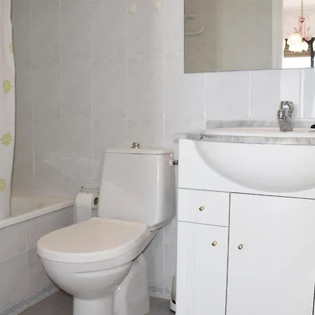 Apartamento Beautiful In With Kitchen *